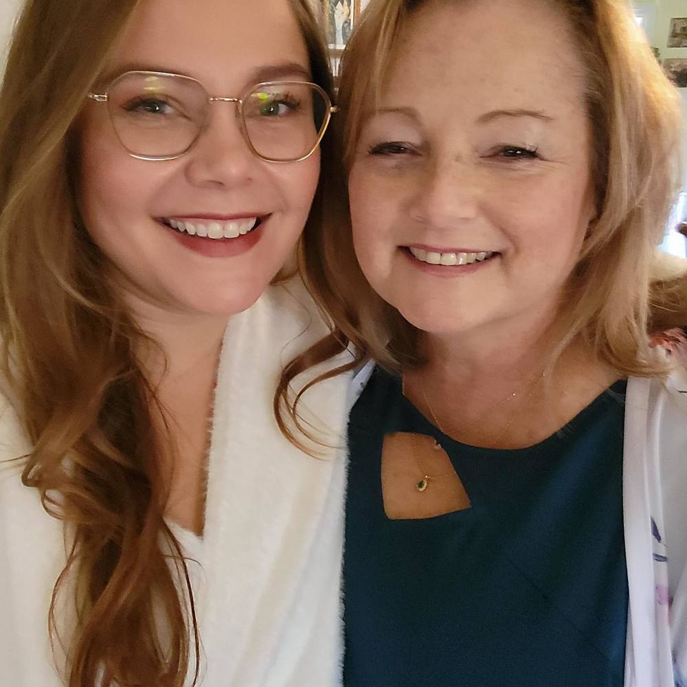 Meet your Posher, Deedra